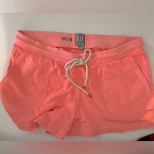 Gap comfortable shorts with pull string